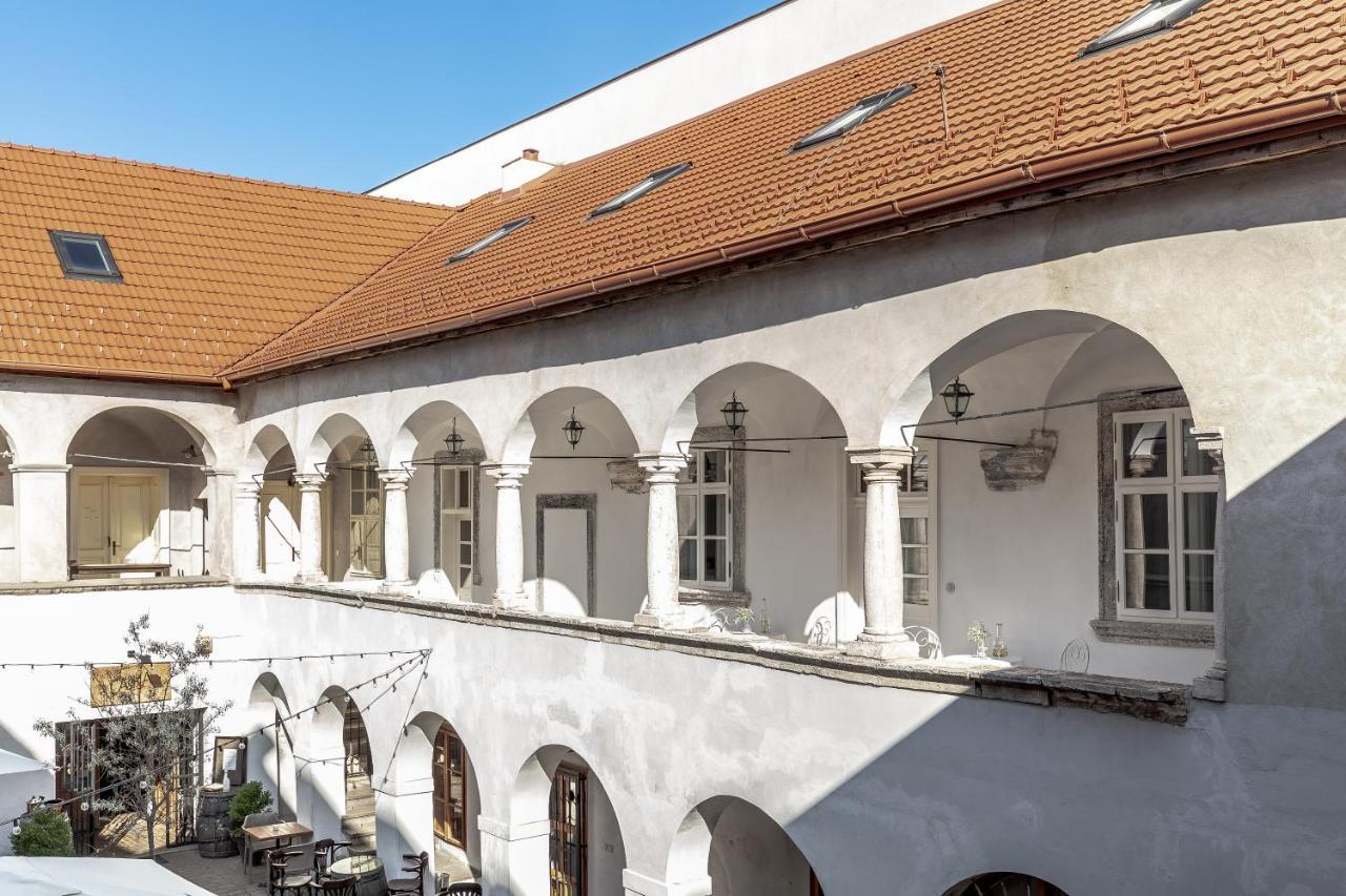 Apartments 1620Yr Τρνάβα Εξωτερικό φωτογραφία